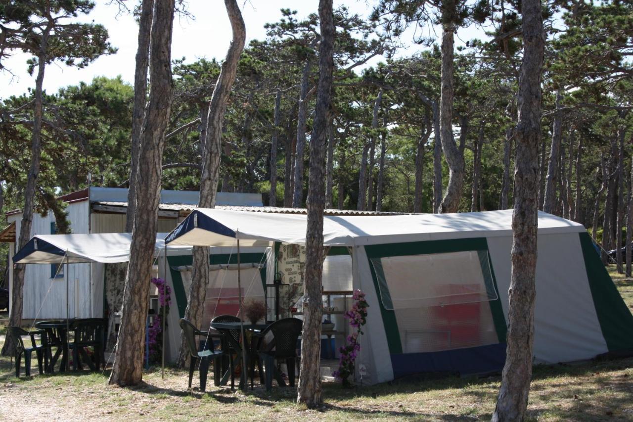 Camping Planik Hotel Ražanac Exterior foto
